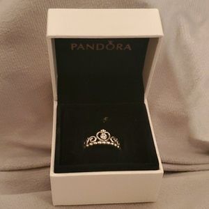 Pandora crown ring